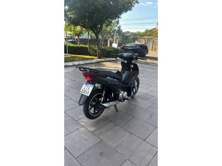 HONDA - BIZ 125 - 2012/2012 - Cinza - R$ 11.950,00