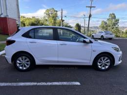 CHEVROLET - ONIX - 2023/2023 - Branca - R$ 69.950,00