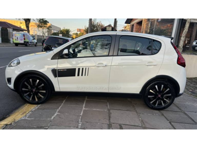FIAT - PALIO - 2013/2013 - Branca - R$ 39.950,00