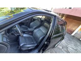 VOLKSWAGEN - GOLF - 2012/2012 - Preta - R$ 59.950,00