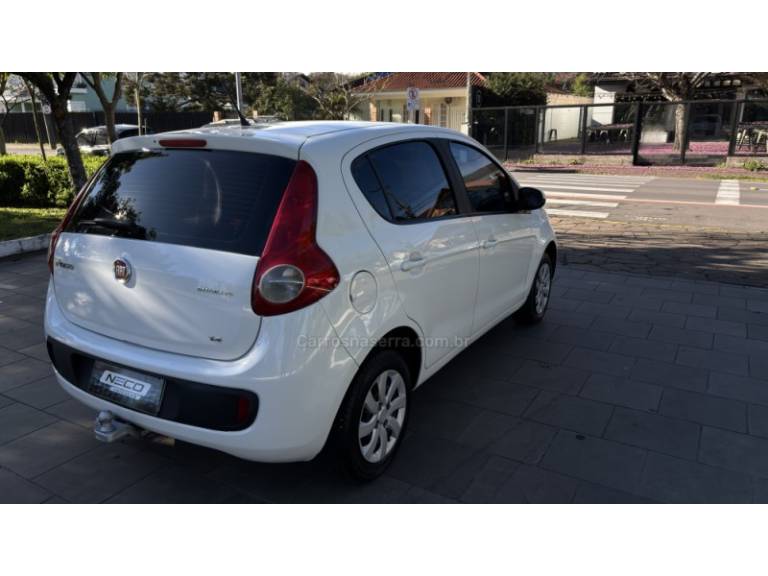 FIAT - PALIO - 2015/2015 - Branca - R$ 35.450,00