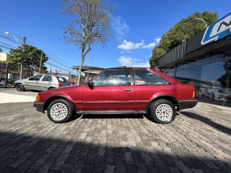 FORD - ESCORT - 1989/1989 - Vinho - R$ 19.920,00