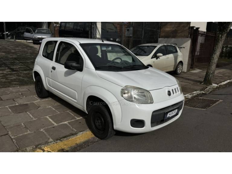 FIAT - UNO - 2014/2014 - Branca - R$ 22.950,00
