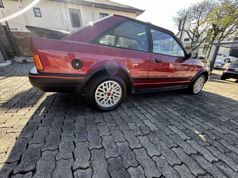 FORD - ESCORT - 1989/1989 - Vinho - R$ 19.920,00