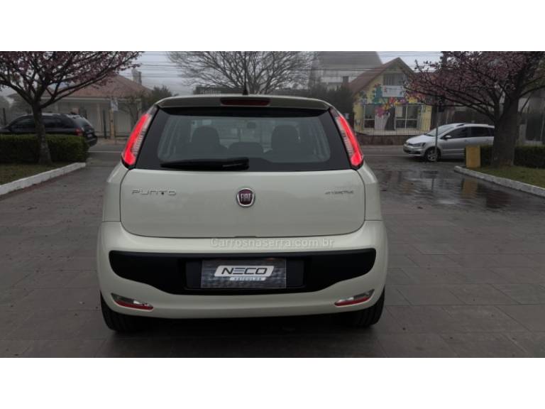 FIAT - PUNTO - 2016/2016 - Branca - R$ 45.950,00