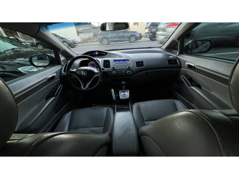 HONDA - CIVIC - 2011/2011 - Cinza - R$ 55.950,00