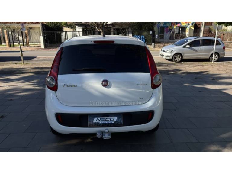 FIAT - PALIO - 2015/2015 - Branca - R$ 35.450,00