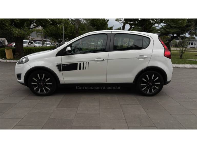 FIAT - PALIO - 2013/2013 - Branca - R$ 39.950,00