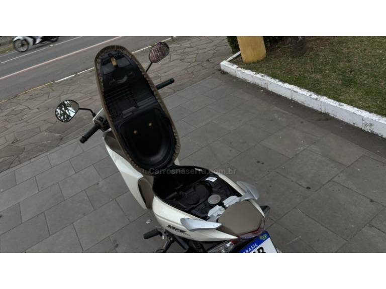 HONDA - BIZ 125 - 2023/2023 - Branca - R$ 16.950,00