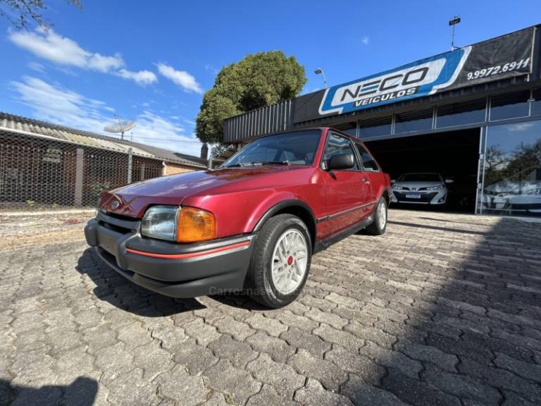 FORD - ESCORT - 1989/1989 - Vinho - R$ 19.920,00