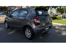 TOYOTA - ETIOS - 2016/2016 - Cinza - R$ 49.950,00