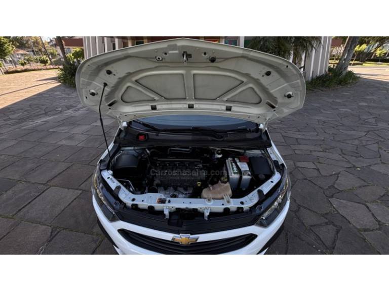 CHEVROLET - ONIX - 2017/2017 - Bronze - R$ 65.950,00