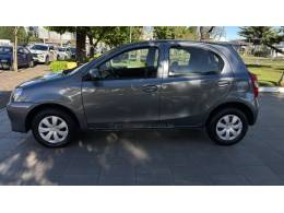TOYOTA - ETIOS - 2016/2016 - Cinza - R$ 49.950,00