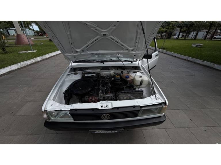 VOLKSWAGEN - SAVEIRO - 1994/1994 - Branca - R$ 23.950,00
