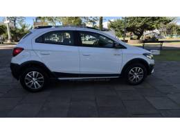 CHEVROLET - ONIX - 2017/2017 - Bronze - R$ 65.950,00