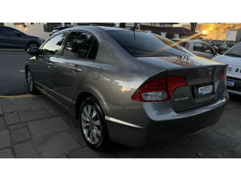 HONDA - CIVIC - 2011/2011 - Cinza - R$ 55.950,00