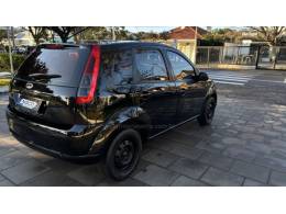 FORD - FIESTA - 2014/2014 - Preta - R$ 27.950,00
