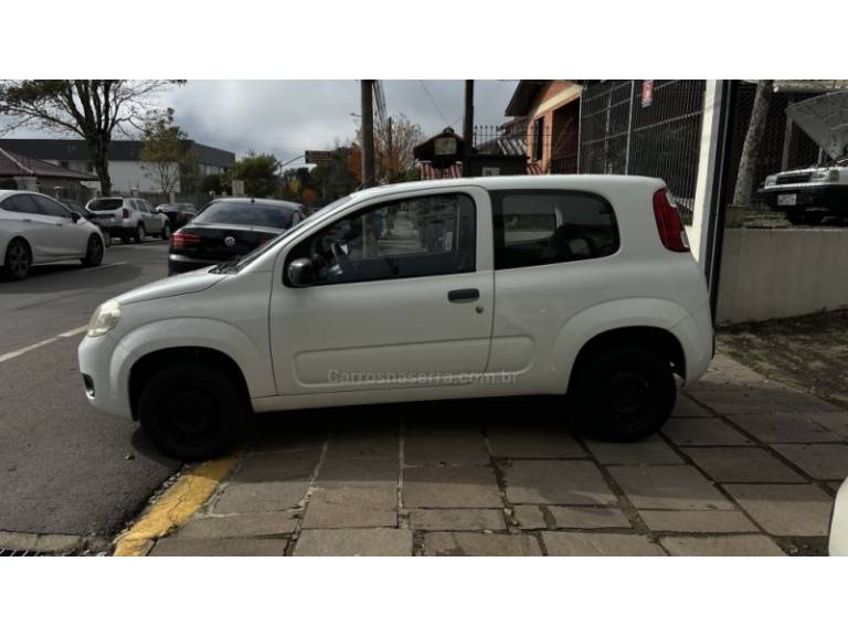 FIAT - UNO - 2014/2014 - Branca - R$ 22.950,00