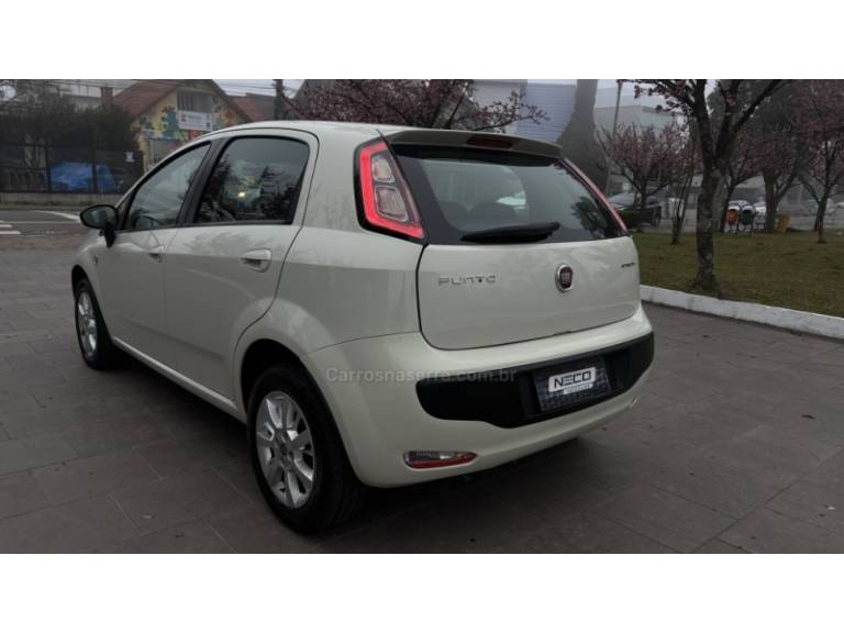FIAT - PUNTO - 2016/2016 - Branca - R$ 45.950,00