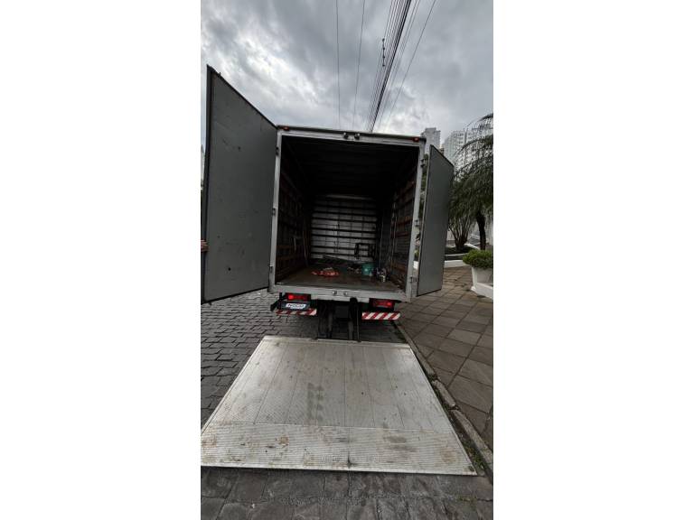 IVECO - DAILY - 2009/2009 - Branca - R$ 119.950,00