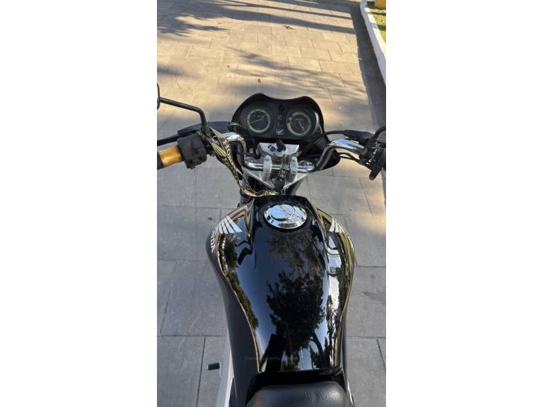 HONDA - CG 150 - 2009/2009 - Prata - R$ 9.950,00