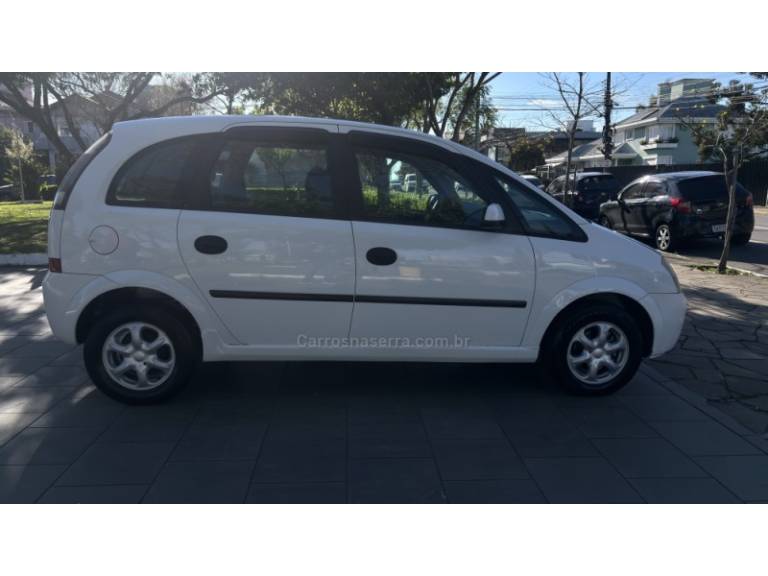 CHEVROLET - MERIVA - 2003/2003 - Branca - R$ 20.950,00