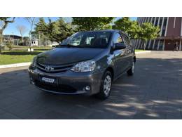 TOYOTA - ETIOS - 2016/2016 - Cinza - R$ 49.950,00