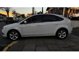 FORD - FOCUS - 2012/2012 - Branca - R$ 44.950,00