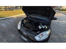 FORD - FIESTA - 2014/2014 - Preta - R$ 27.950,00