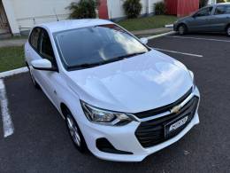 CHEVROLET - ONIX - 2023/2023 - Branca - R$ 69.950,00
