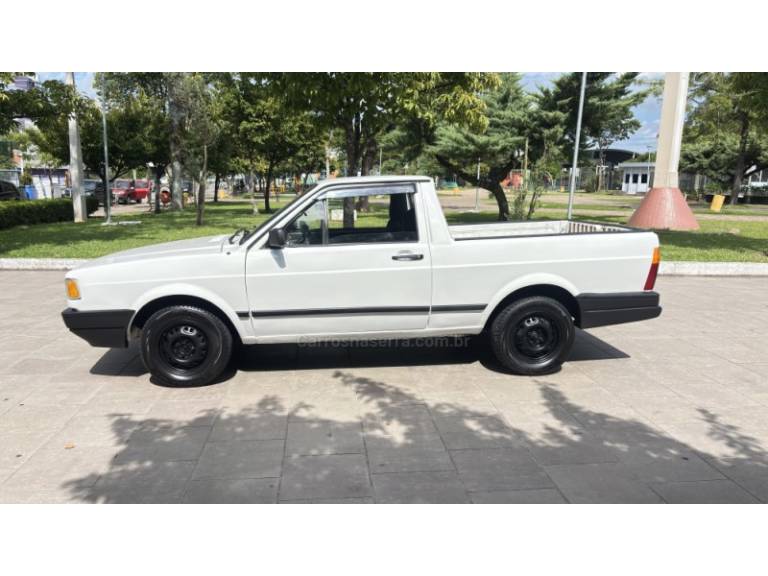VOLKSWAGEN - SAVEIRO - 1994/1994 - Branca - R$ 23.950,00