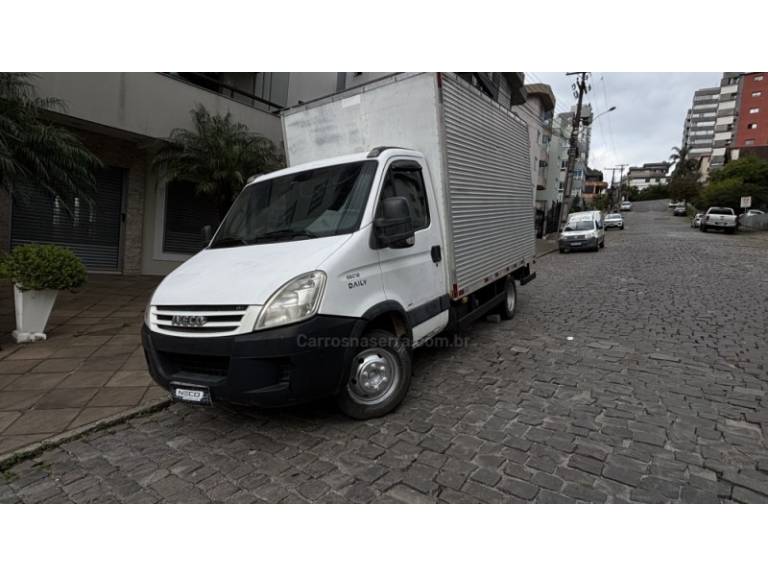 IVECO - DAILY - 2009/2009 - Branca - R$ 119.950,00
