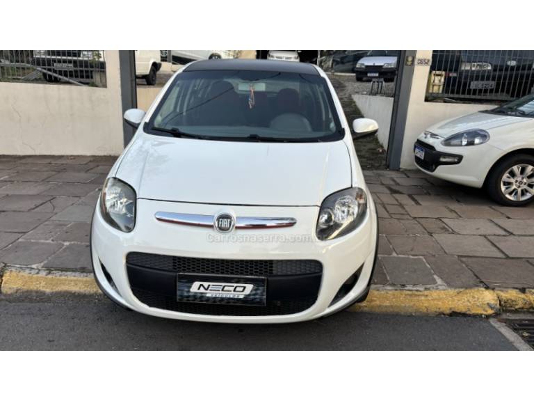 FIAT - PALIO - 2013/2013 - Branca - R$ 39.950,00