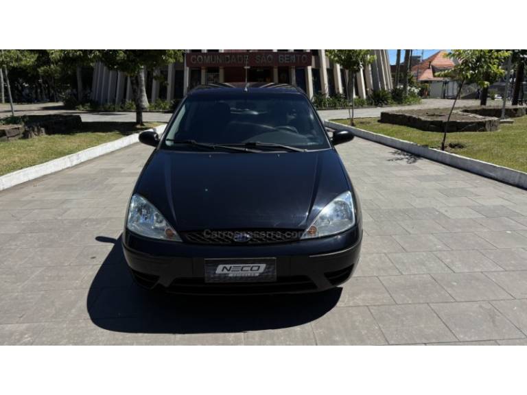 FORD - FOCUS - 2009/2009 - Azul - R$ 29.950,00