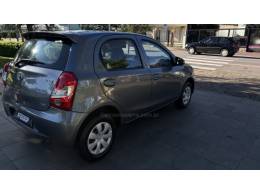 TOYOTA - ETIOS - 2016/2016 - Cinza - R$ 49.950,00
