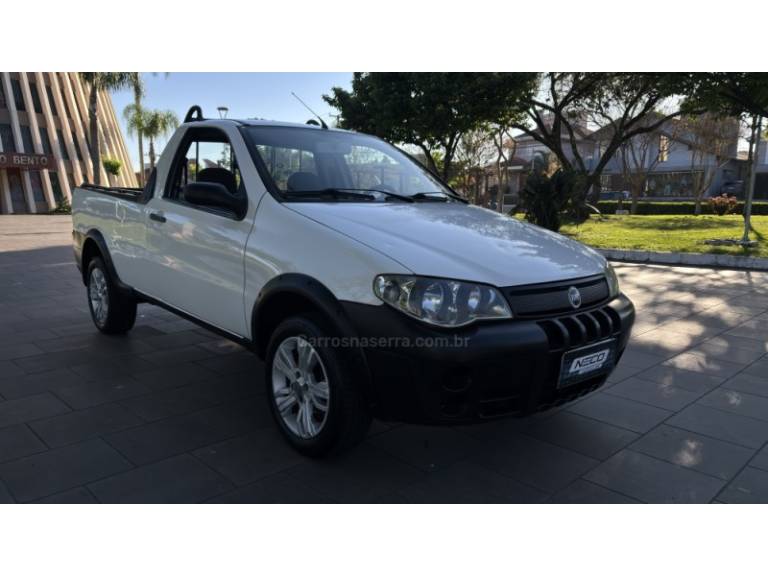 FIAT - STRADA - 2008/2008 - Branca - R$ 32.950,00