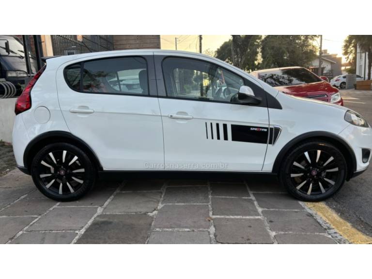 FIAT - PALIO - 2013/2013 - Branca - R$ 39.950,00
