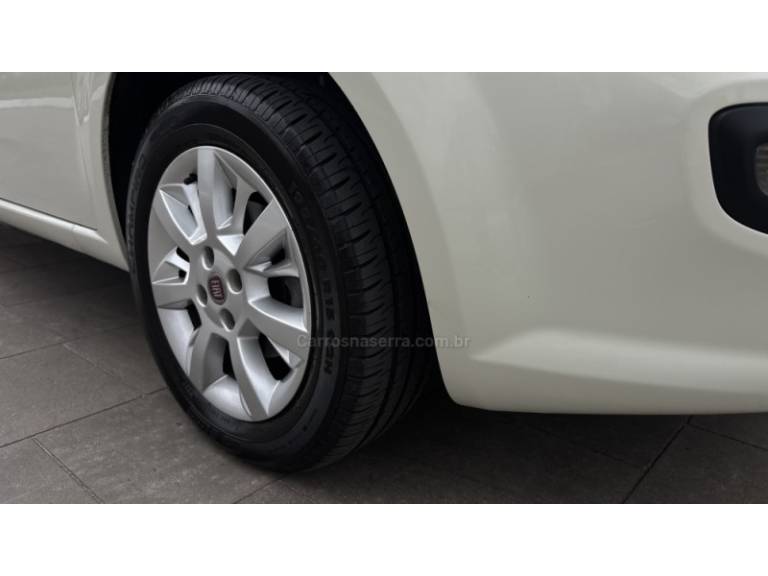 FIAT - PUNTO - 2016/2016 - Branca - R$ 45.950,00